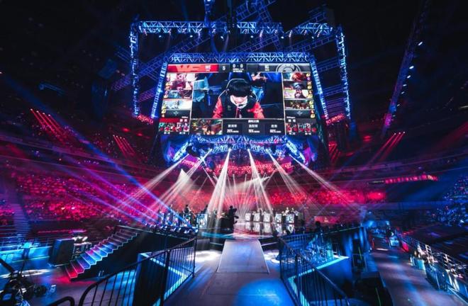 富勒姆深陷 富勒姆深陷